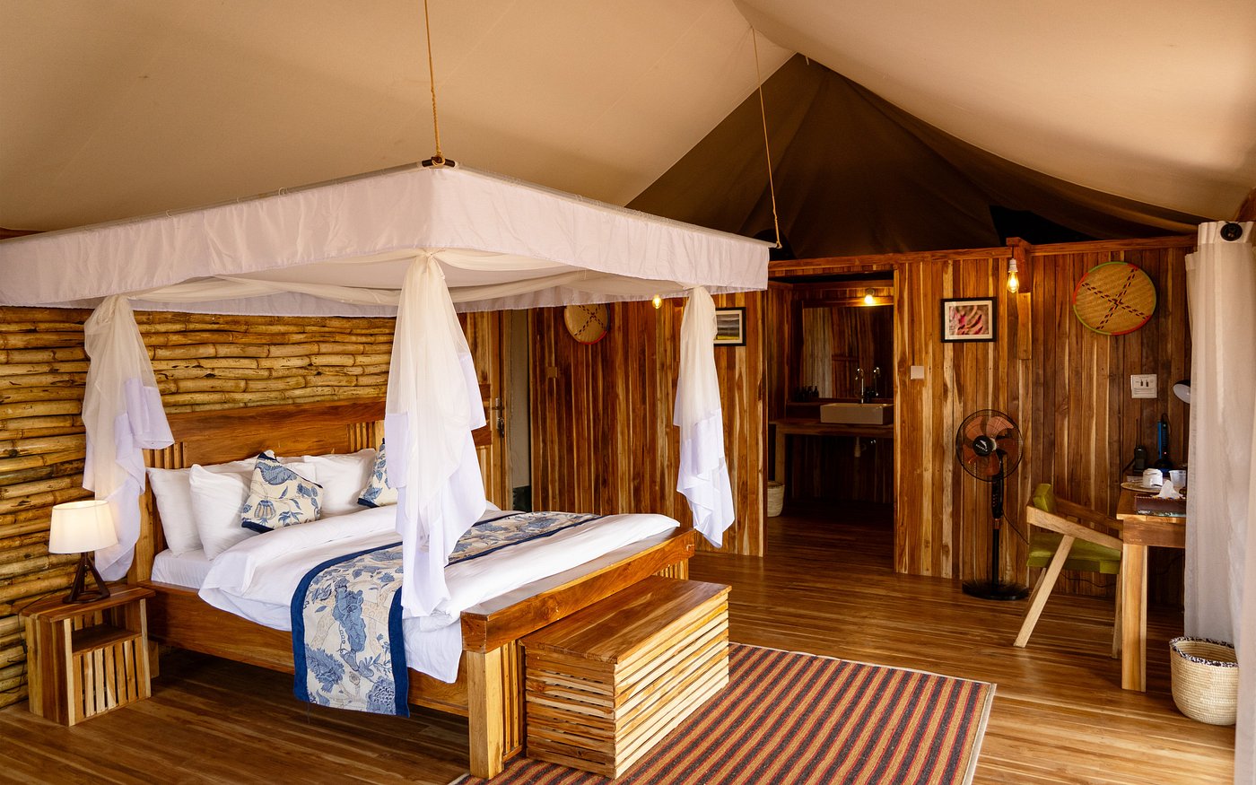  Luxury Safari Tent