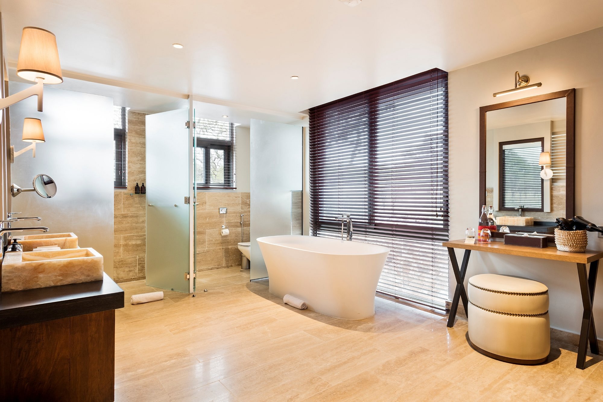 Premium Lagoon Suite